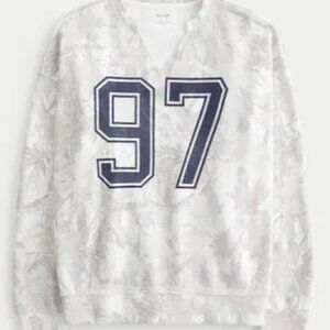 Hollister Cameo Crewneck